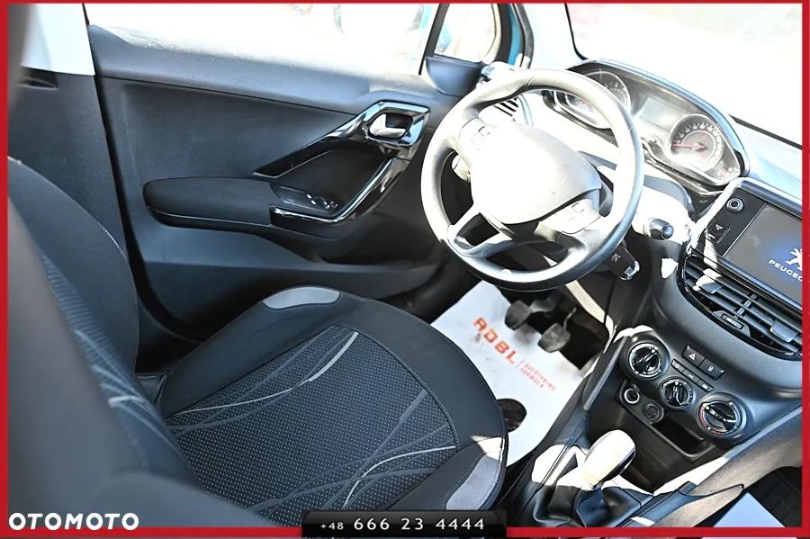 Peugeot 208 1.4 VTi Allure - 16