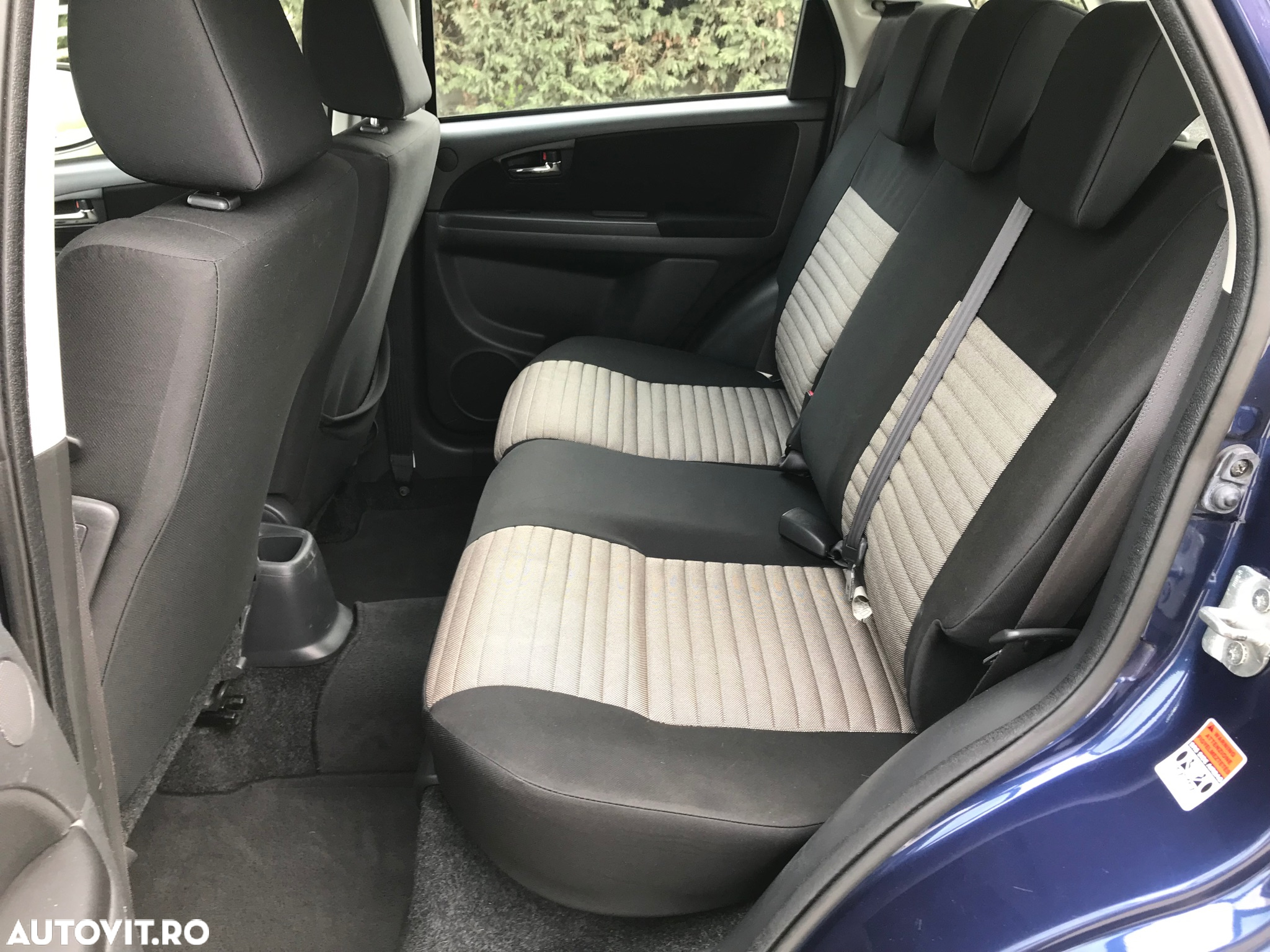 Fiat Sedici 2.0 Multijet DPF 4x4 Emotion - 8