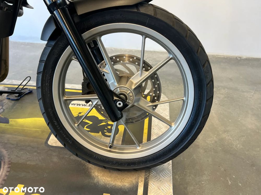 BMW G - 22