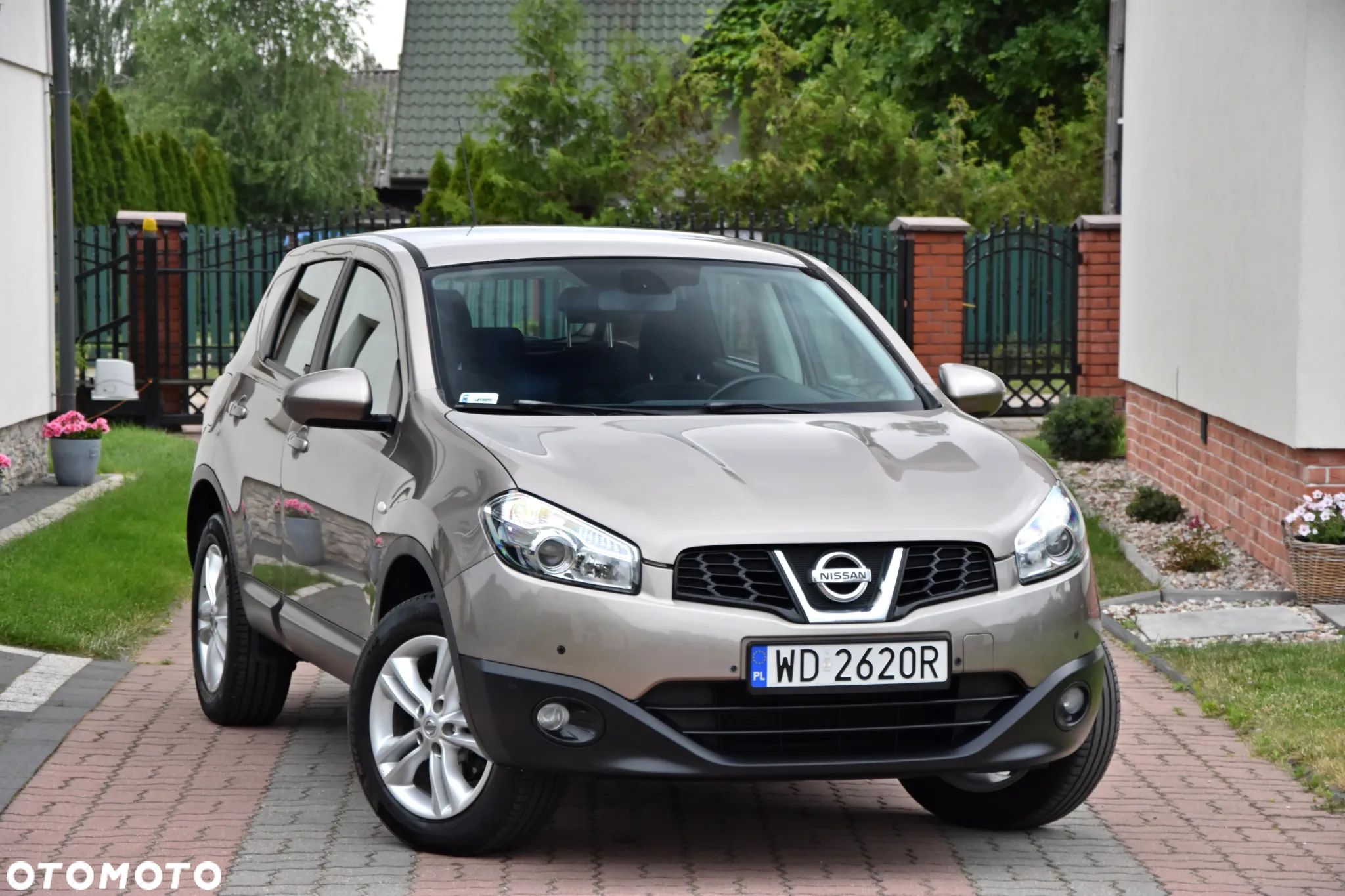 Nissan Qashqai - 1