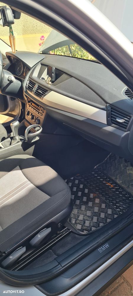 BMW X1 sDrive18d - 10