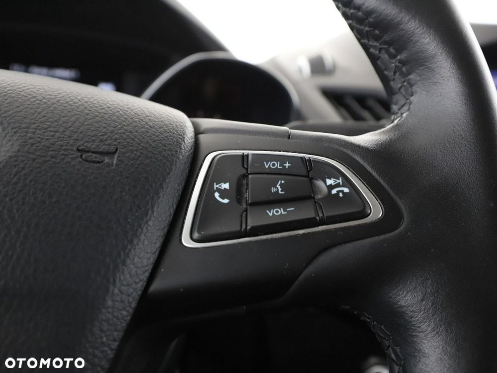 Ford Kuga 1.5 EcoBoost 2x4 Titanium - 28