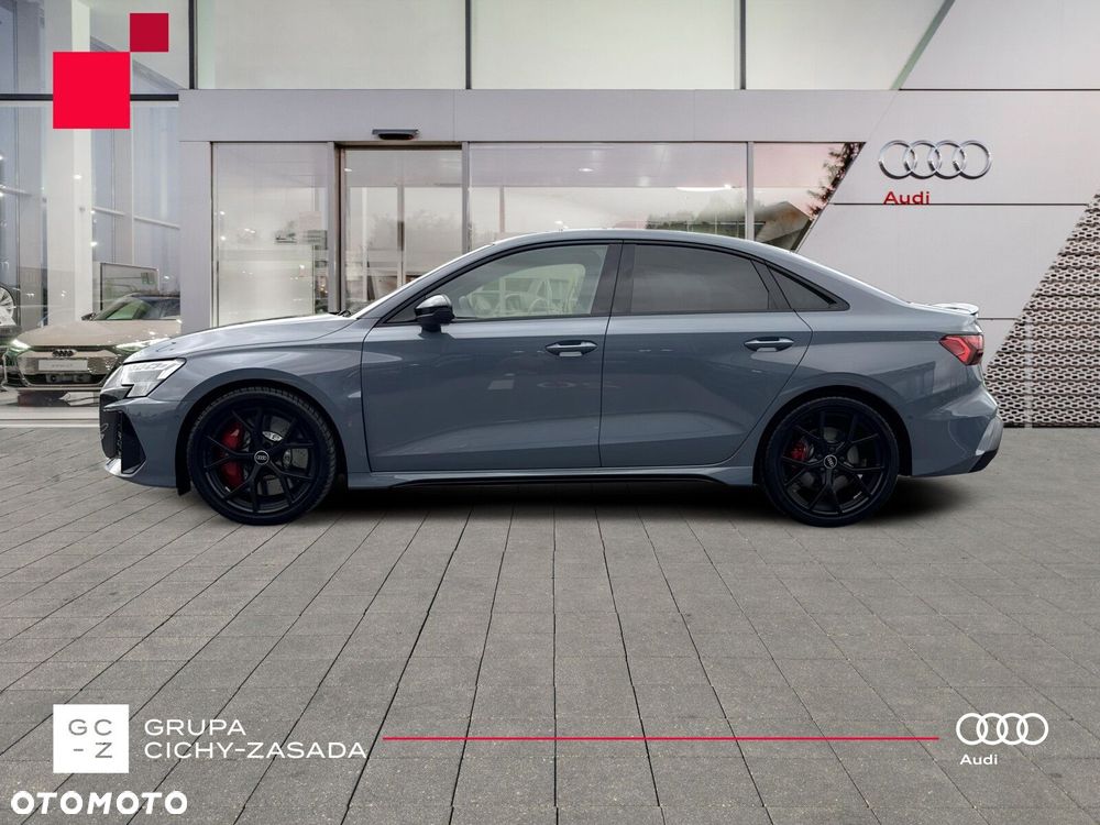 Audi RS3 Limousine - 3
