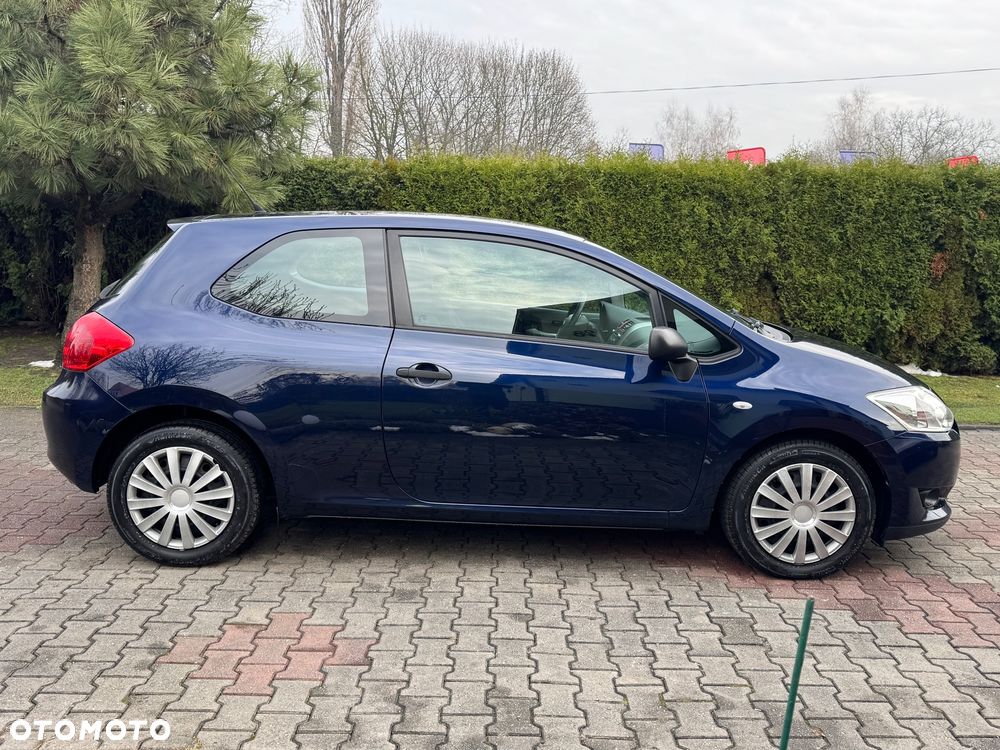 Toyota Auris 1.33 VVT-i - 10