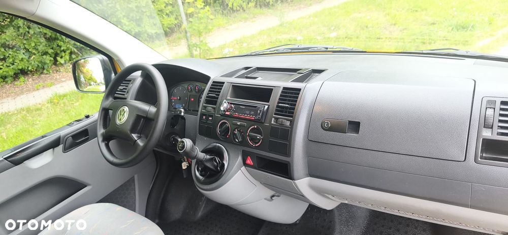 Volkswagen TRANSPORTER T5 - 38