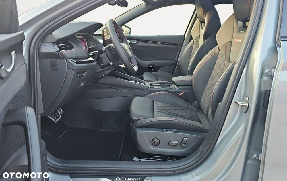 Skoda Octavia 2.0 TSI RS DSG - 12