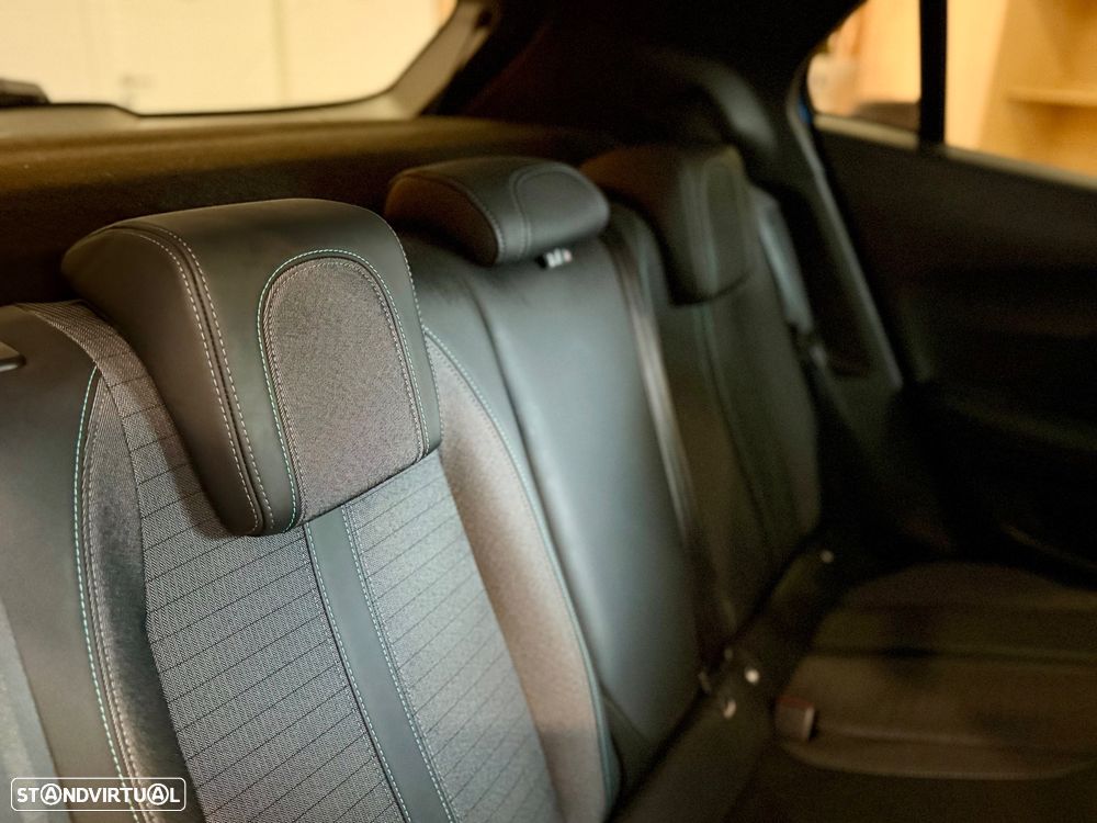 Peugeot e-2008 50 kWh Allure Pack - 12