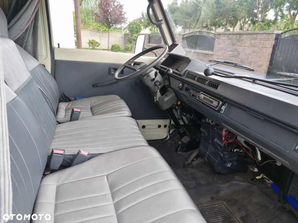 Mitsubishi L300 - 8