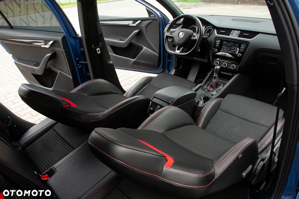 Skoda Octavia 2.0 TDI RS DSG - 19