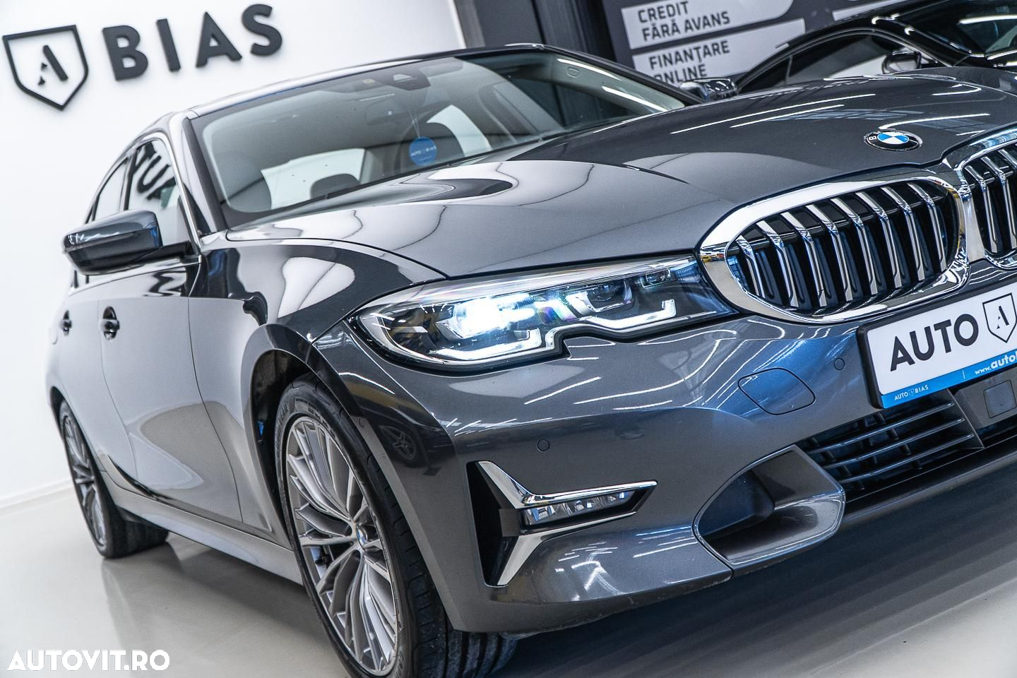 BMW Seria 3 320d xDrive AT Luxury Line - 31