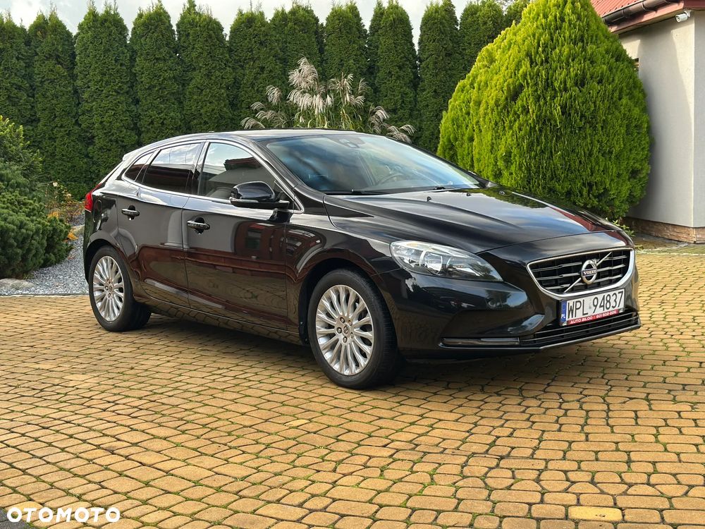 Volvo V40 D2 Momentum - 14