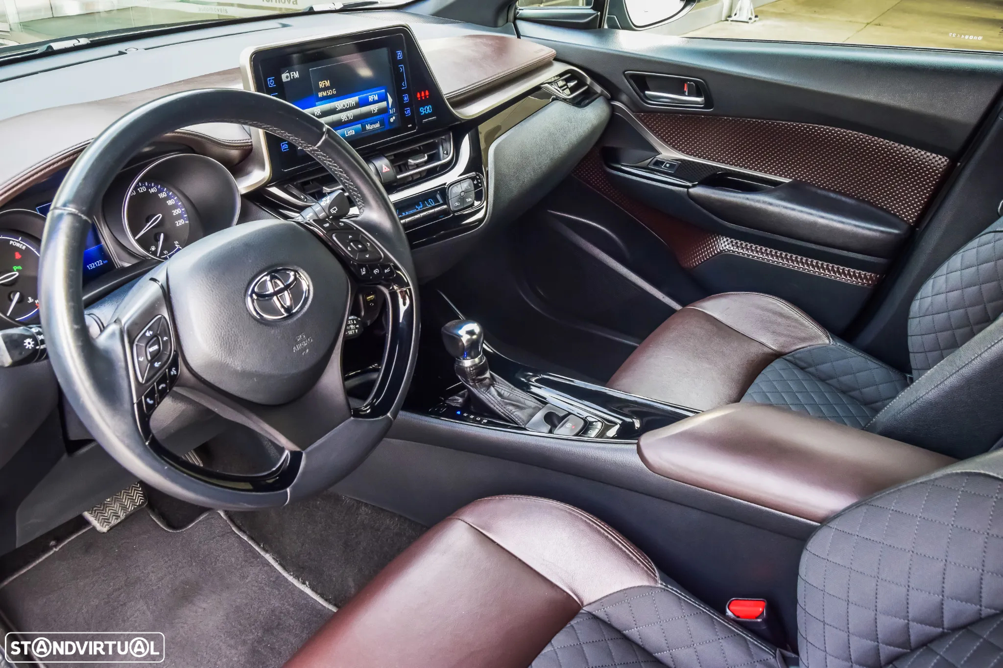 Toyota C-HR 1.8 HSD Exclusive+P.Luxury - 12