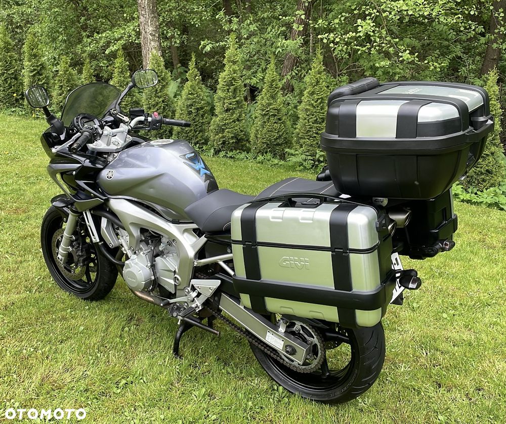 Yamaha FZ6 - 10
