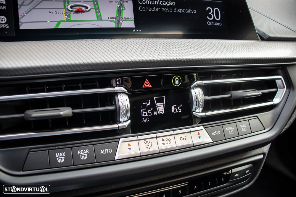 BMW M135i xDrive - 38