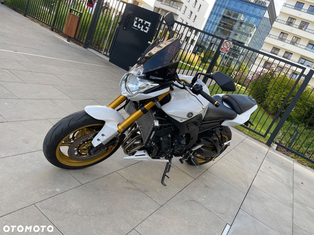 Yamaha FZ - 17