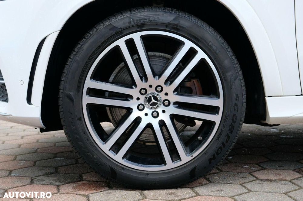 Mercedes-Benz GLE 350 e 4MATIC 9G-TRONIC AMG Line - 11