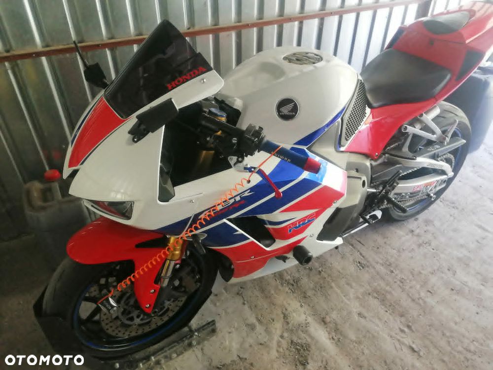 Honda CBR - 2