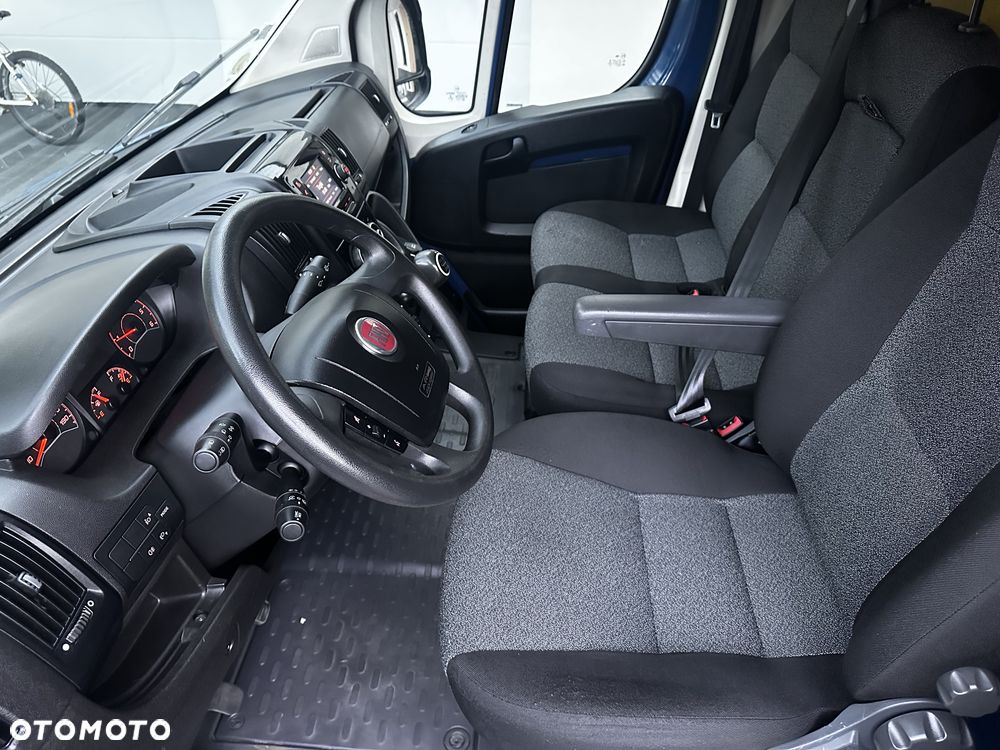 Fiat DUCATO 2.3 MAXI 130KM  KONTENER lekki + WINDA DHOLLAND 350kg silnik 2.3 130KM 2021 EURO 6 - 12