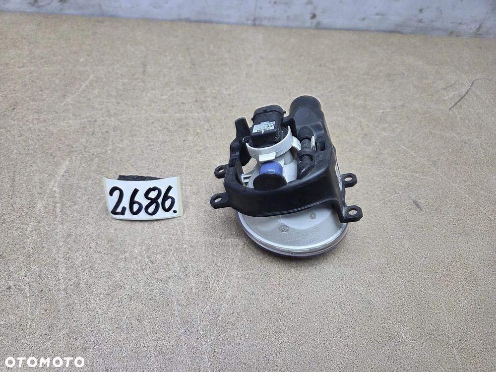 HALOGEN PRAWY Toyota Yaris, auris, Avensis, Aygo X, Corolla 81210-02110 - 5