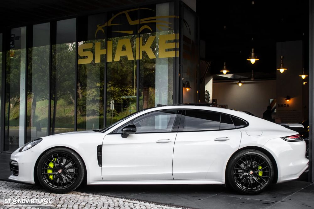 Porsche Panamera 4 E-Hybrid Platinum Edition - 2