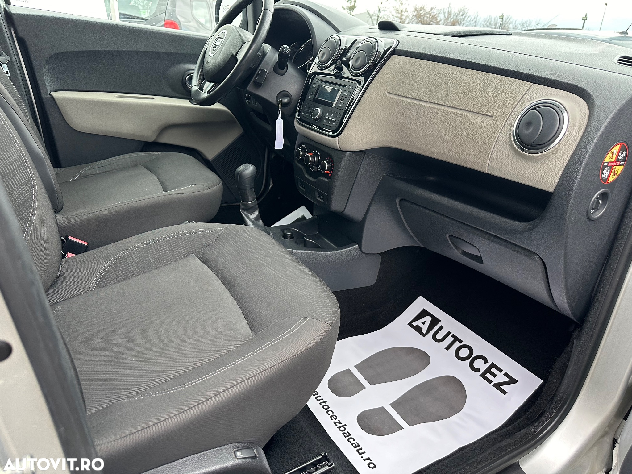 Dacia Lodgy 1.5 dCi Laureate - 12