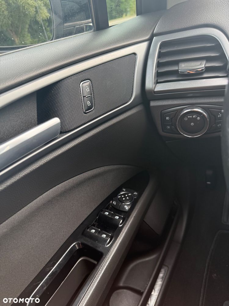 Ford Mondeo 2.0 TDCi Titanium - 14