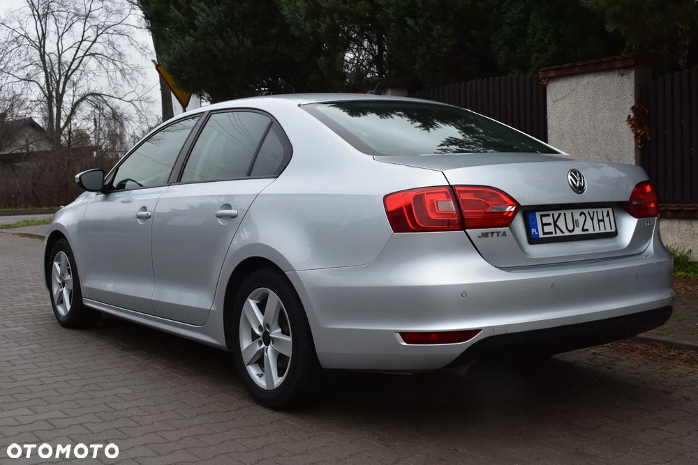 Volkswagen Jetta 1.6 TDI Comfortline CityLine - 9