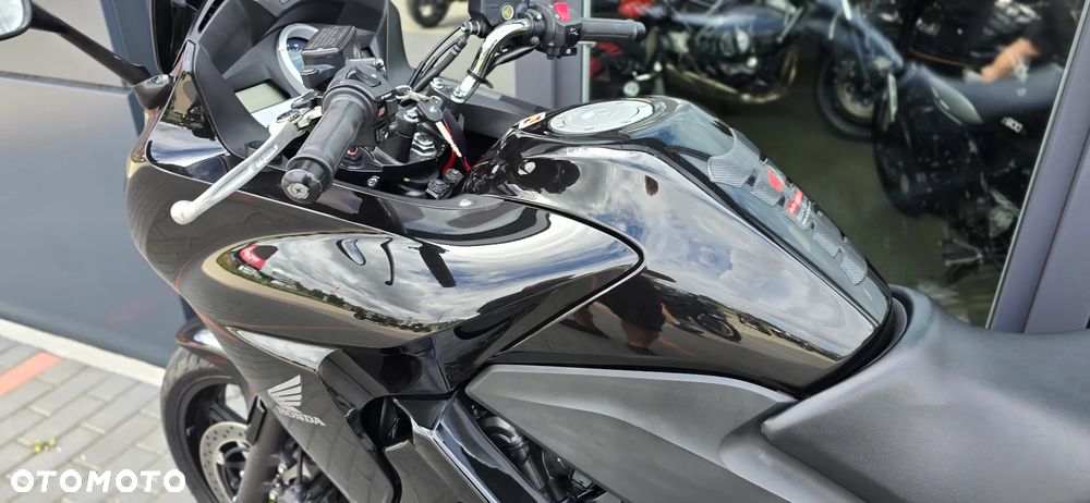 Honda CBF - 36