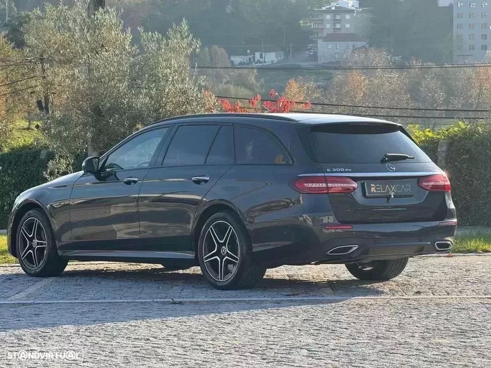 Mercedes-Benz E 300 de 4Matic 9G-TRONIC AMG Line - 33