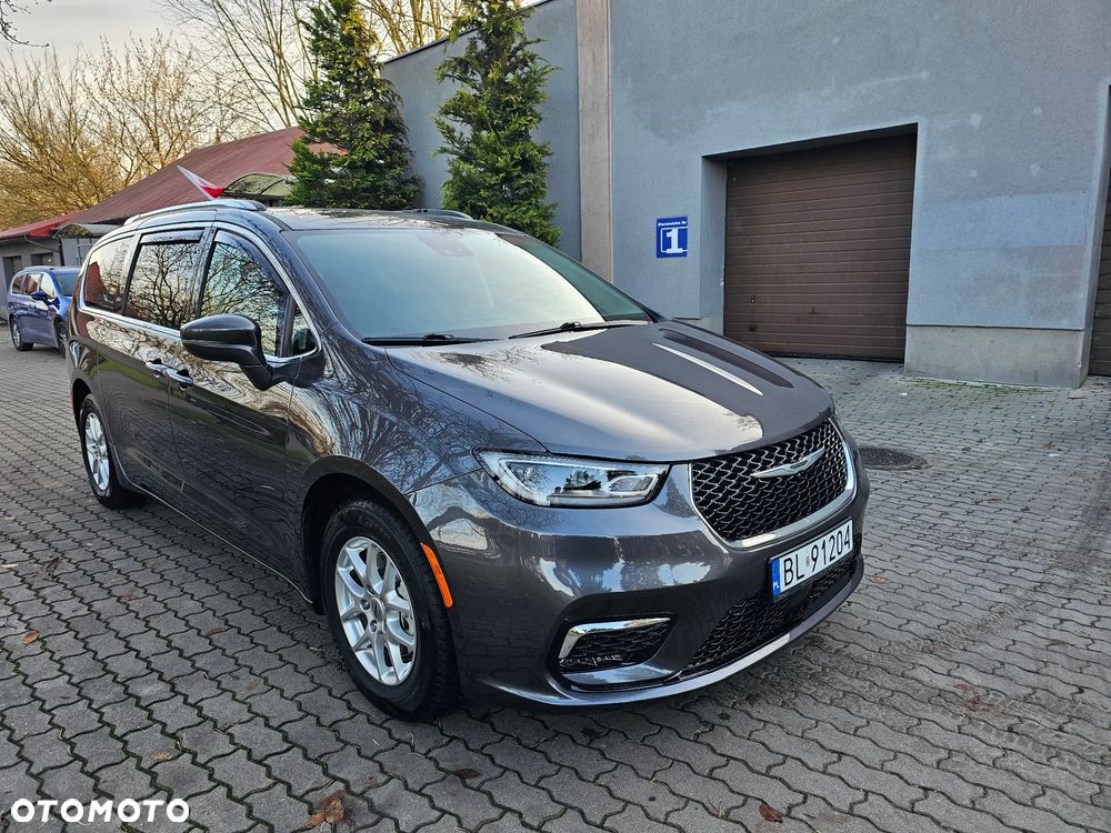 Chrysler Pacifica - 9