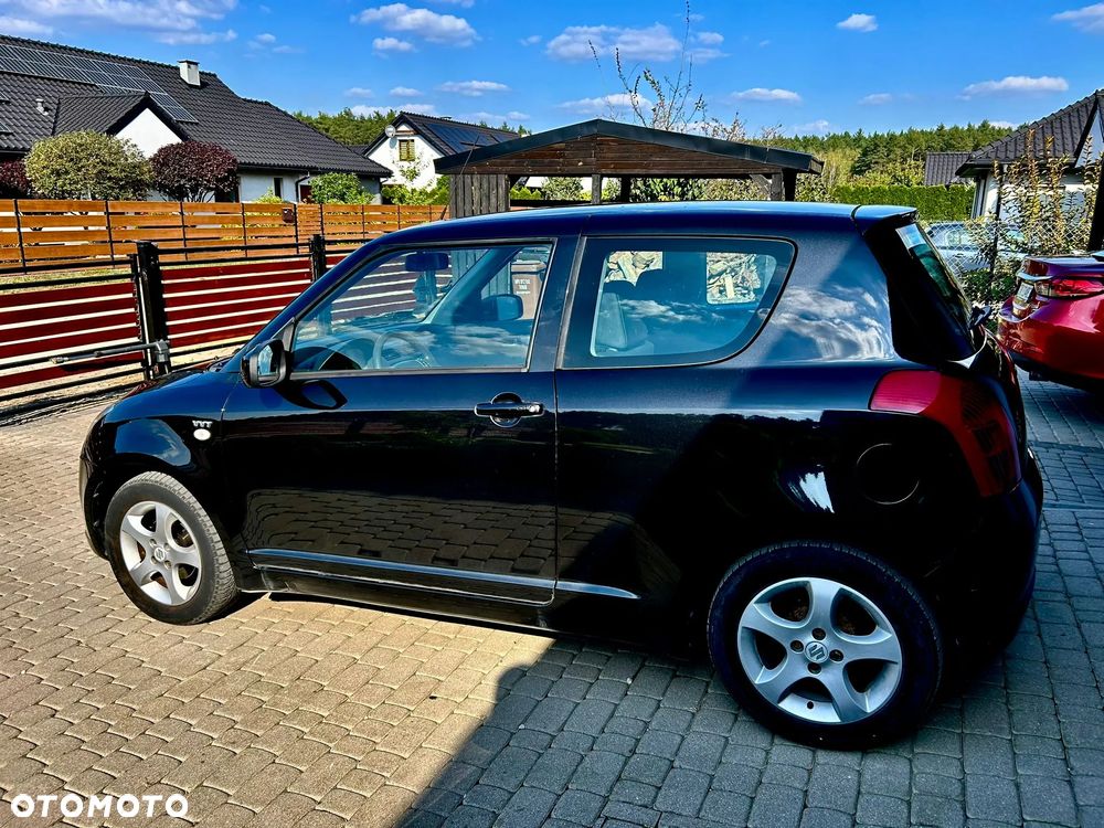 Suzuki Swift 1.5 GS - 4
