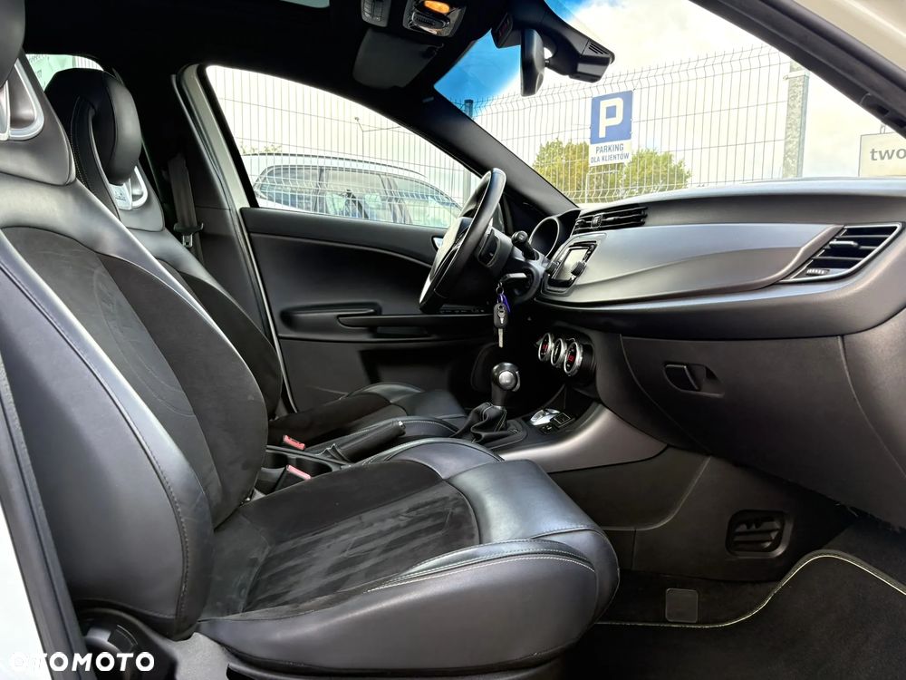Alfa Romeo Giulietta 1750 TBi QV TCT - 26