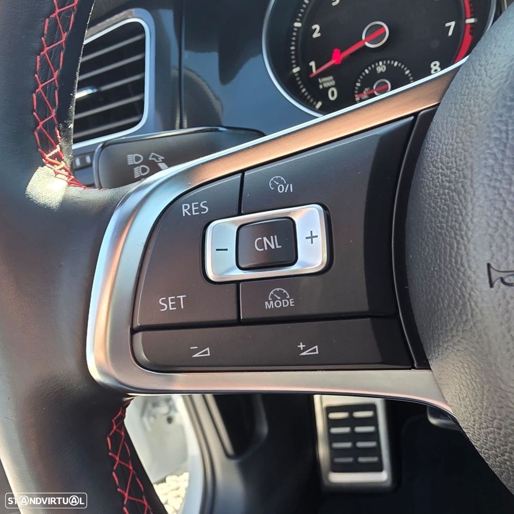 VW Golf 2.0 TSi GTi DSG - 20