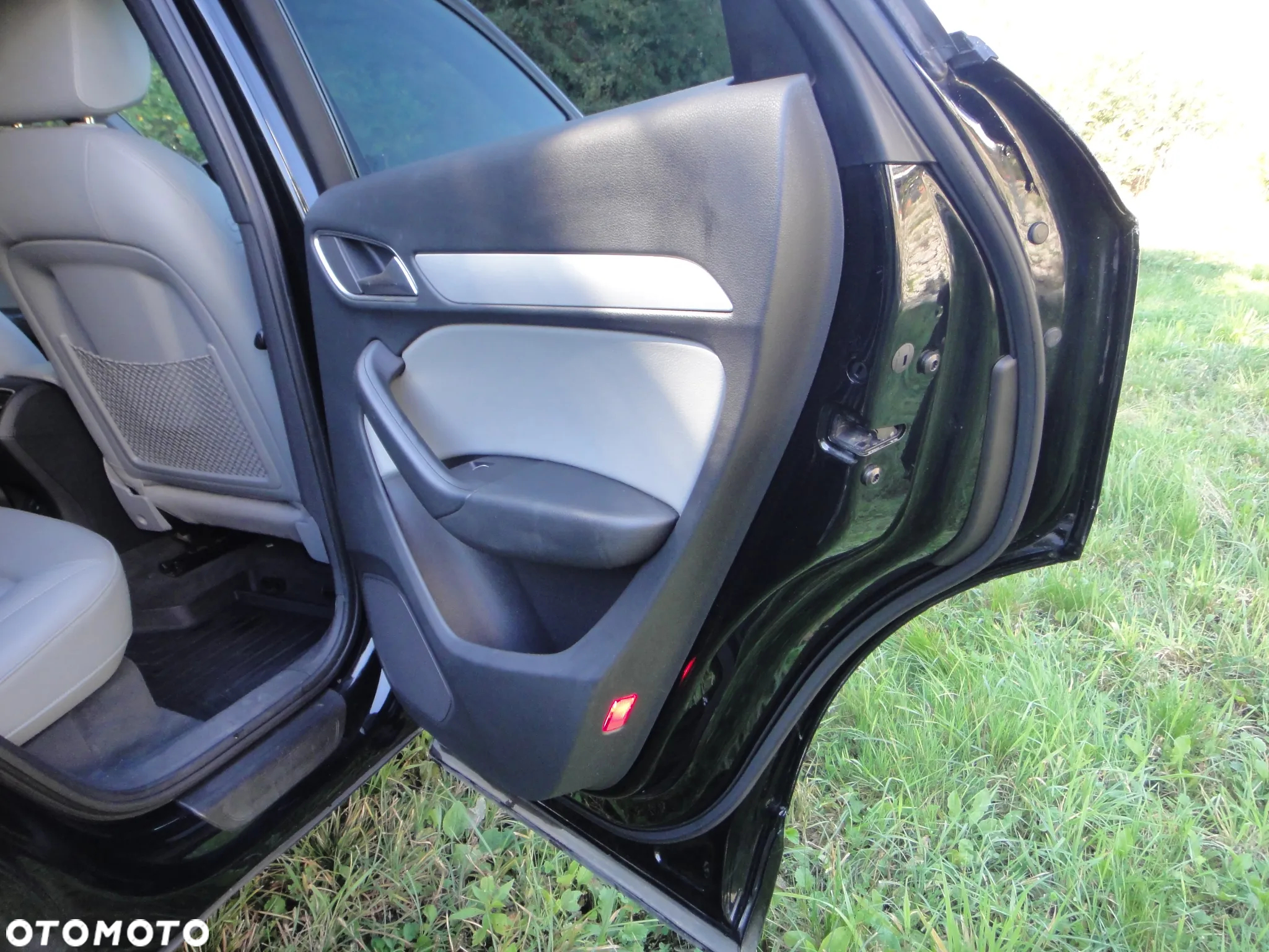 Audi Q3 2.0 TFSI quattro S tronic - 13
