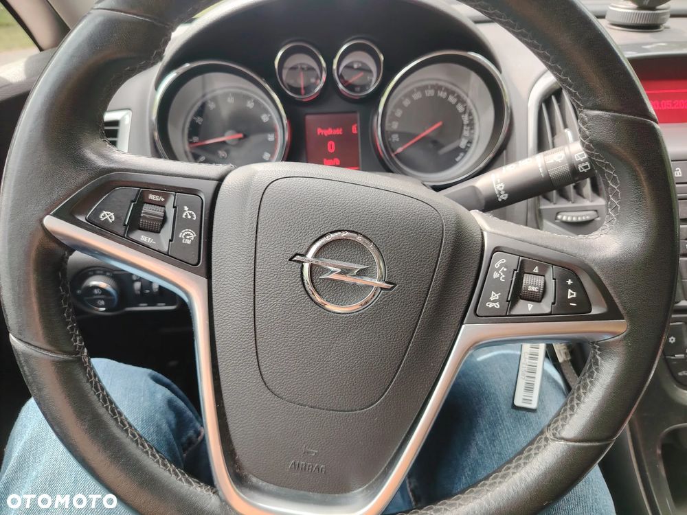 Opel Astra 1.6 Cosmo - 26