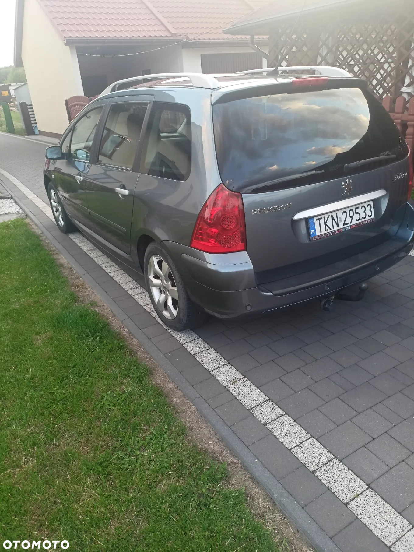 Peugeot 307 HDi 110 OXYGO - 2