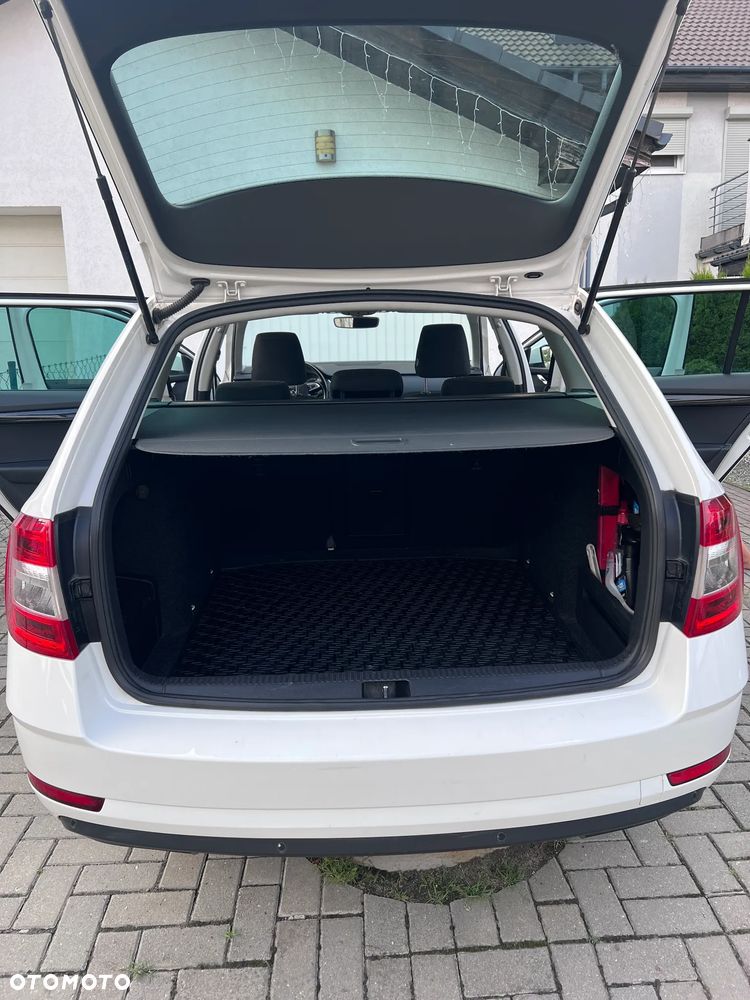 Skoda Octavia 1.4 TSI Ambition DSG - 9