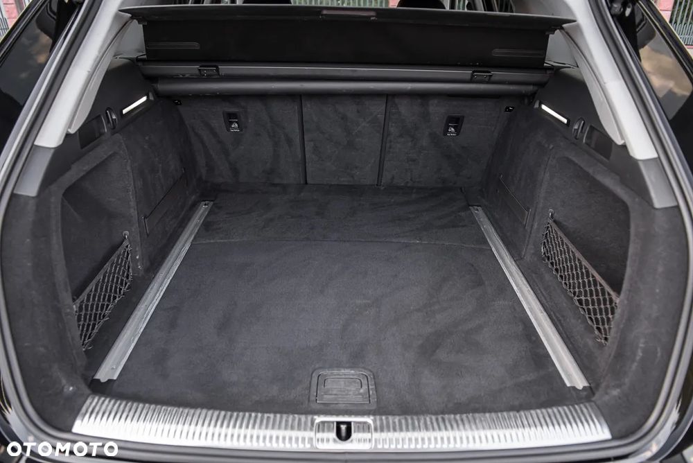 Audi A4 Avant 2.0 TDI S tronic design - 29