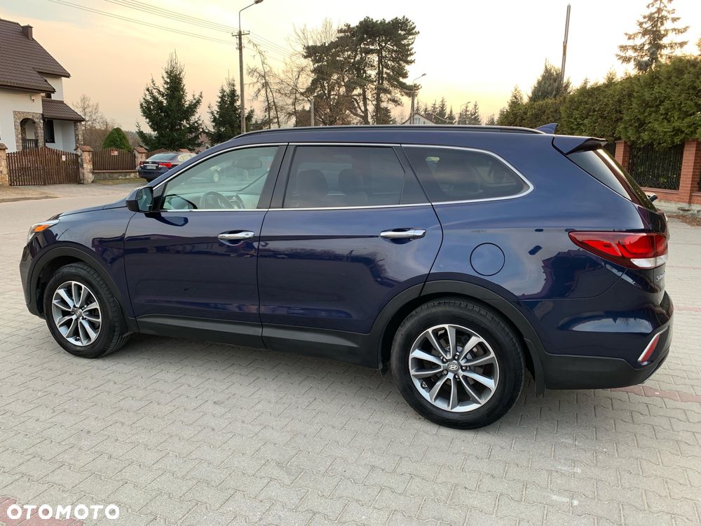 Hyundai Santa Fe - 3