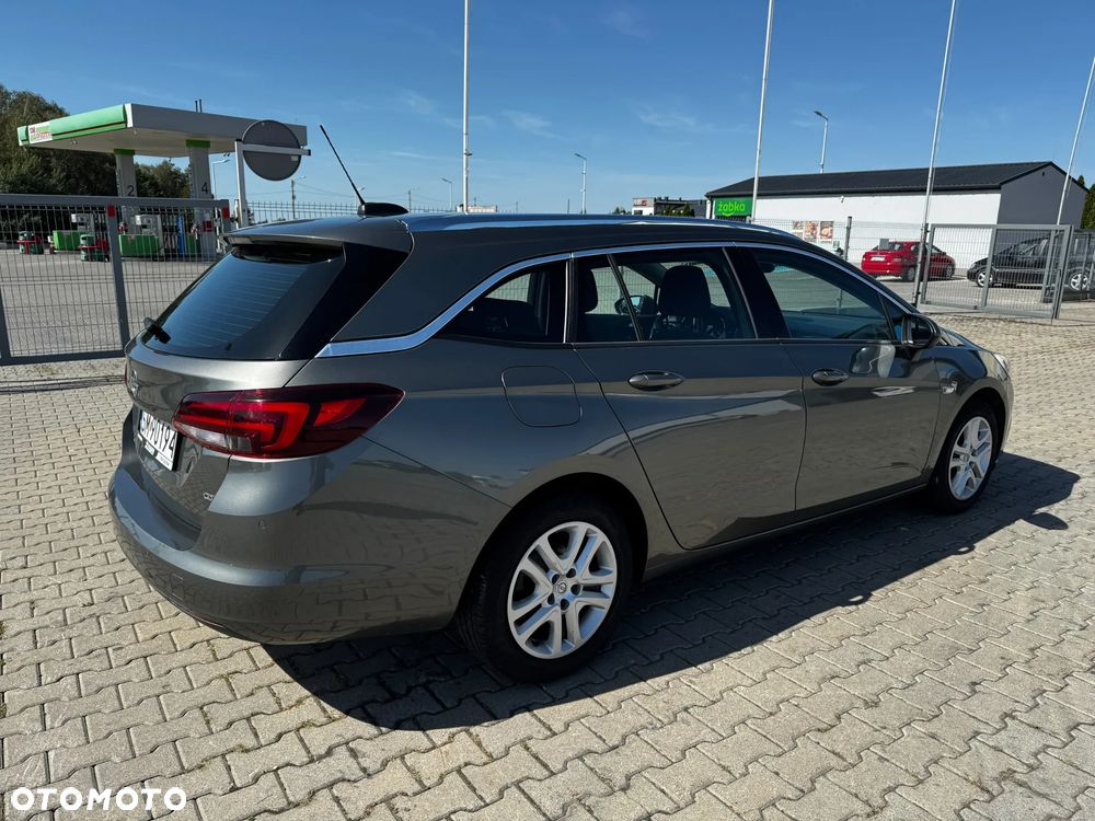 Opel Astra 1.6 CDTI Essentia - 13