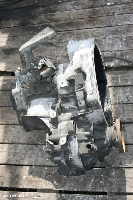 Cutie Viteze Vw Polo Seat ibiza Skoda fabia 1.9 TDi Motor ATD 5+1 Vite - 3