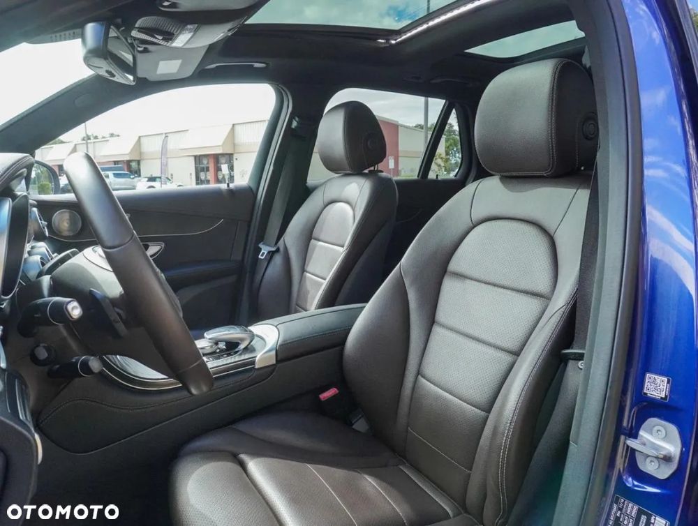 Mercedes-Benz GLC - 9