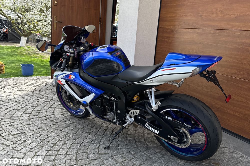Suzuki GSX-R - 17