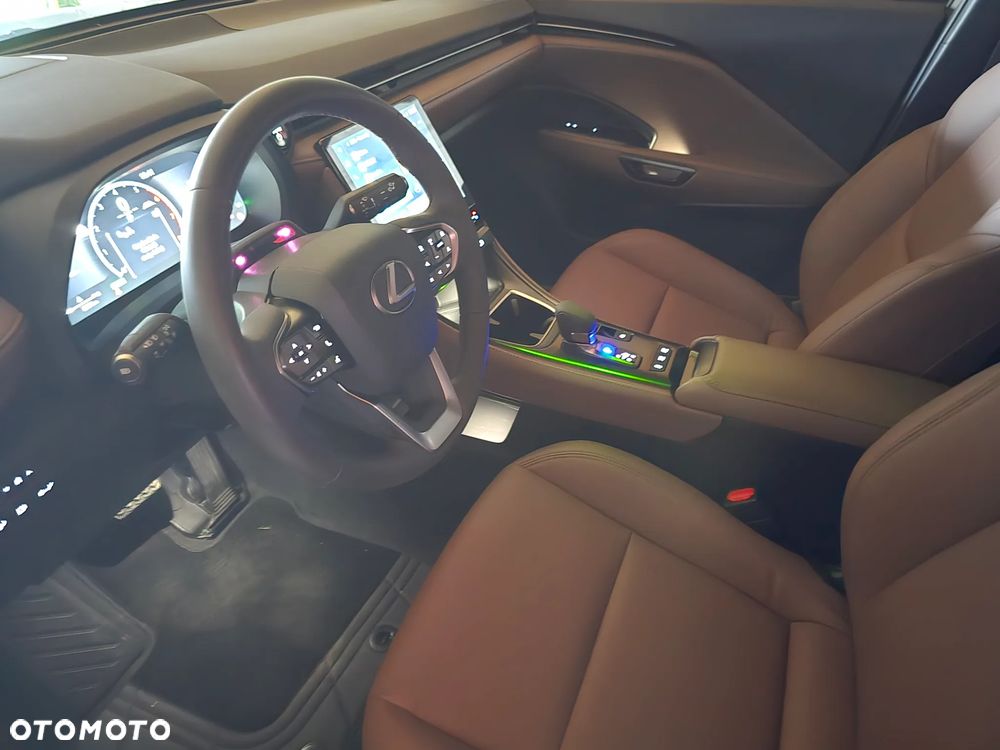 Lexus LBX FWD Original Edition - 26