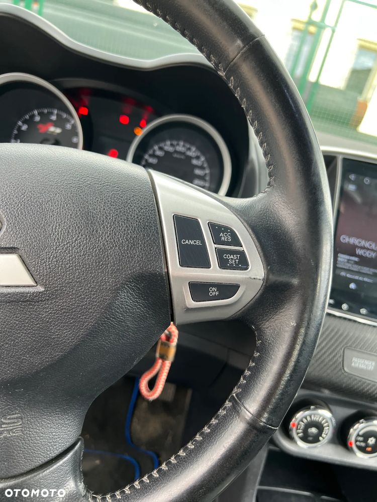 Mitsubishi Lancer 1.6 Intense - 31