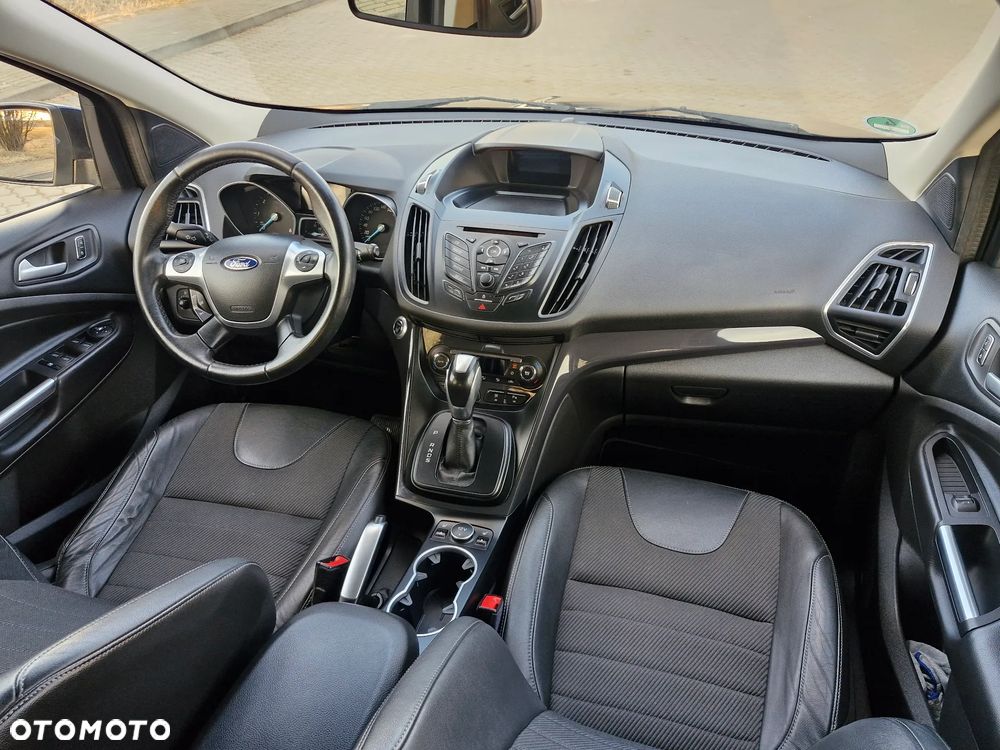 Ford Kuga 2.0 TDCi 4x4 Titanium - 20