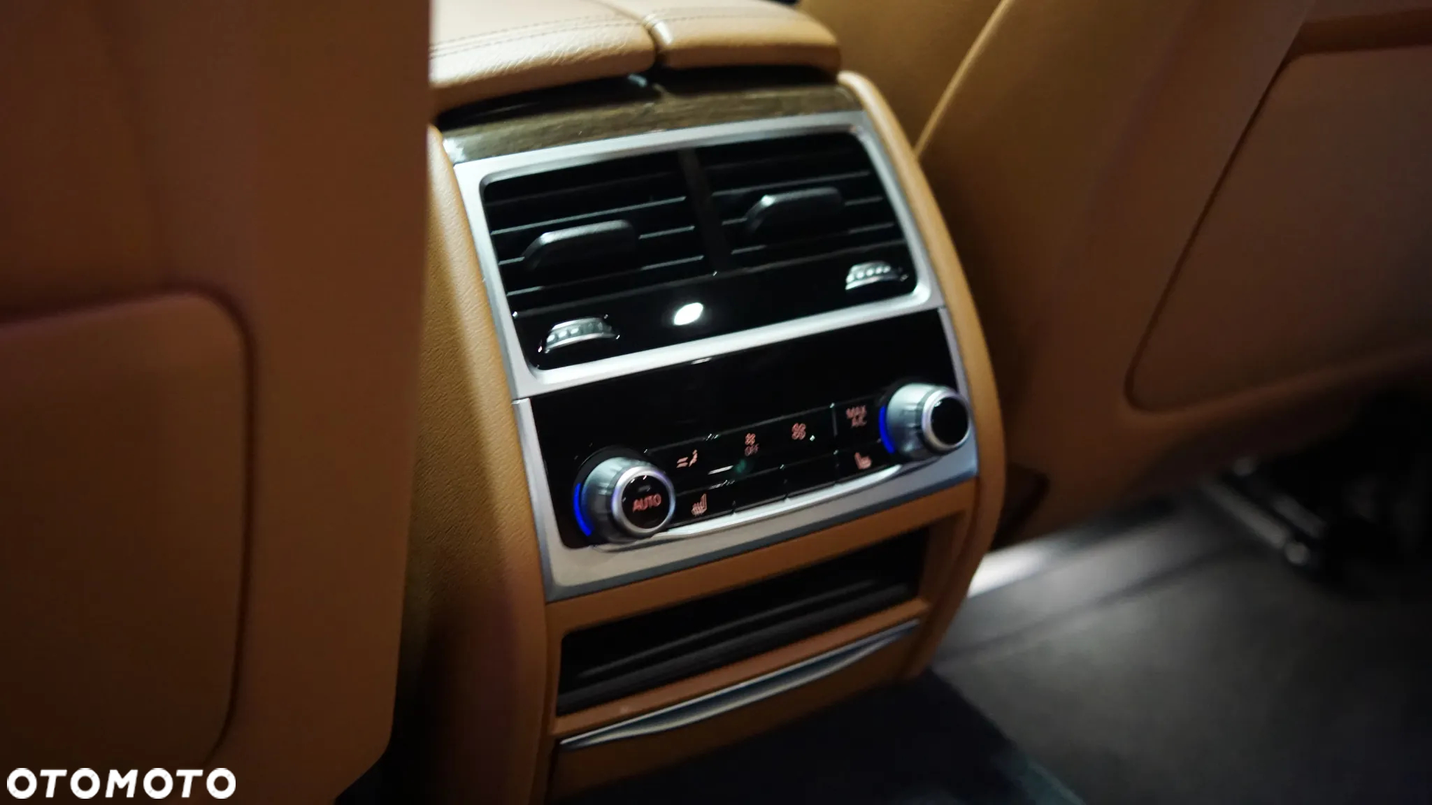 BMW Seria 7 740Li xDrive - 24