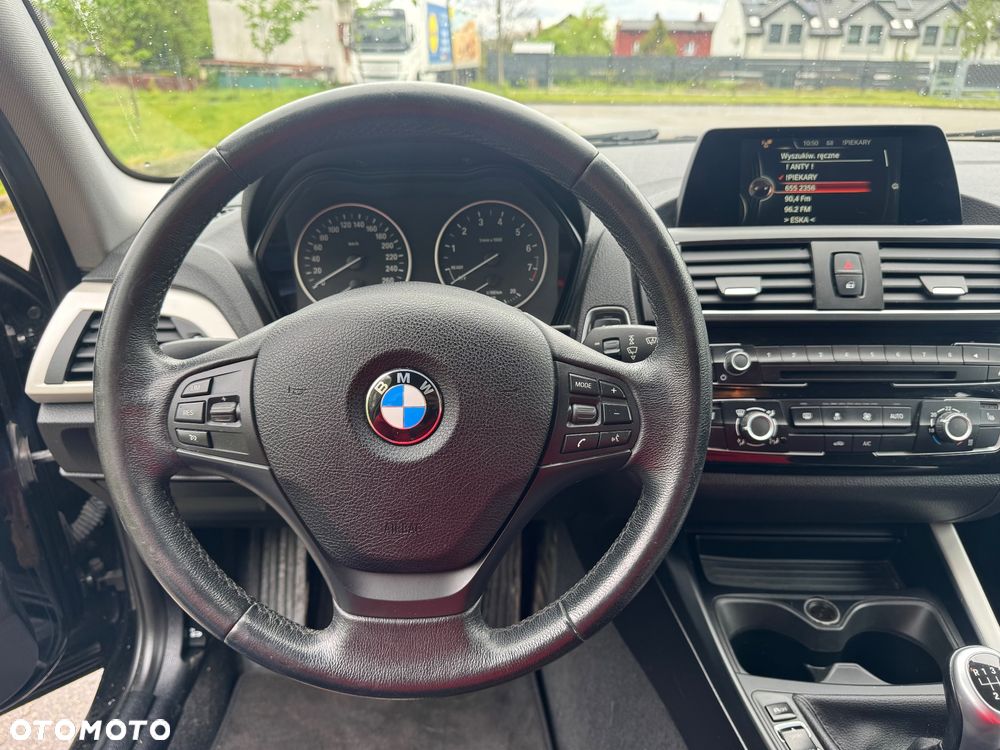 BMW Seria 1 118i Edition Metropolitan - 16