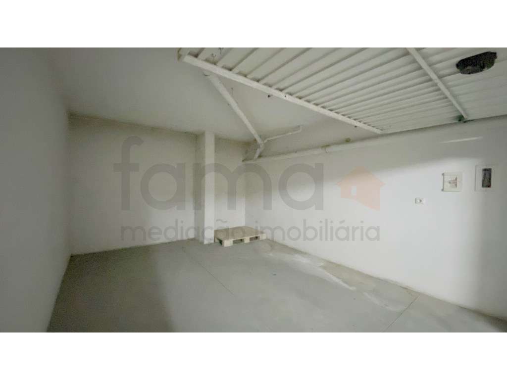 Garagem em Pinhal Novo para Arrendamento - Grande imagem: 3/8