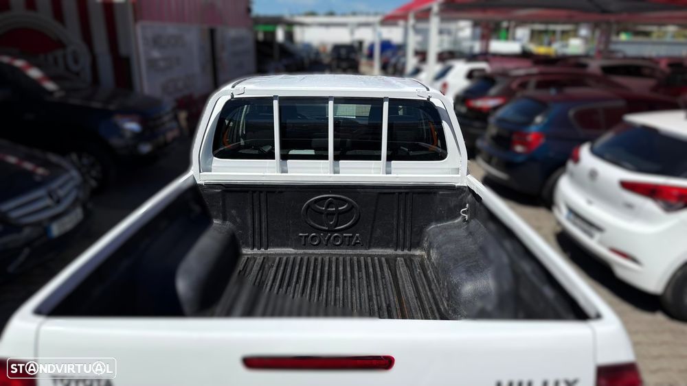 Toyota Hilux 2.4 D-4D 4WD Challenge - 7